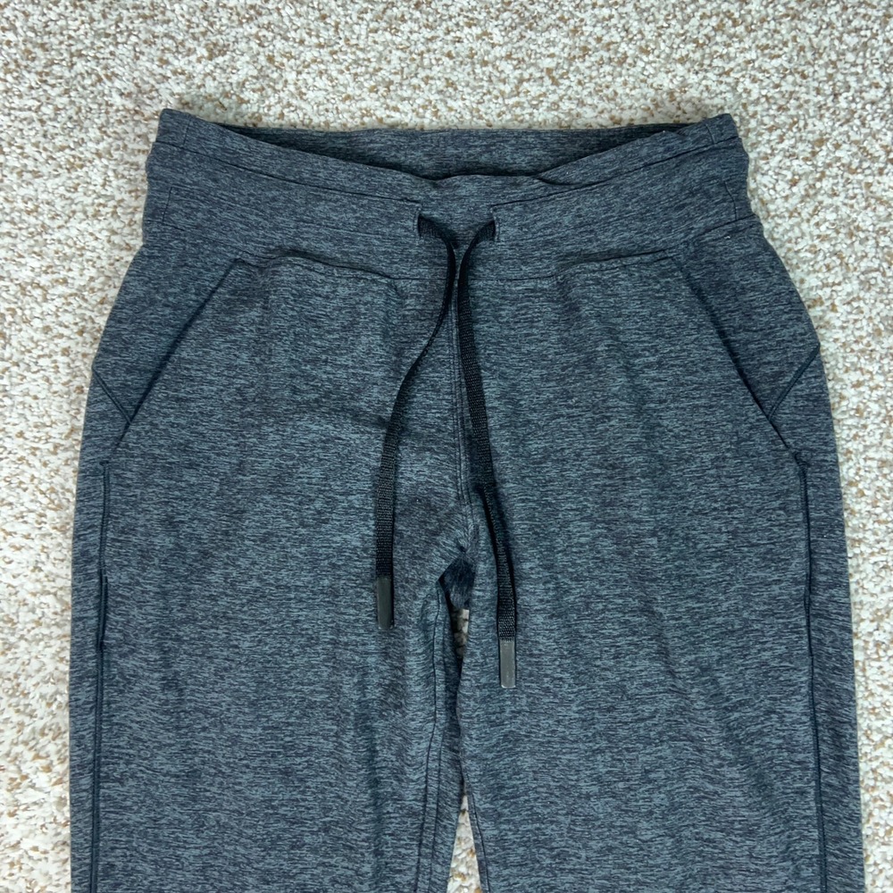Lululemon Pants Womens 4 Gray Jogger Sweatpant Casual Workout Sports Yoga Logo - Picture 2 of 11
